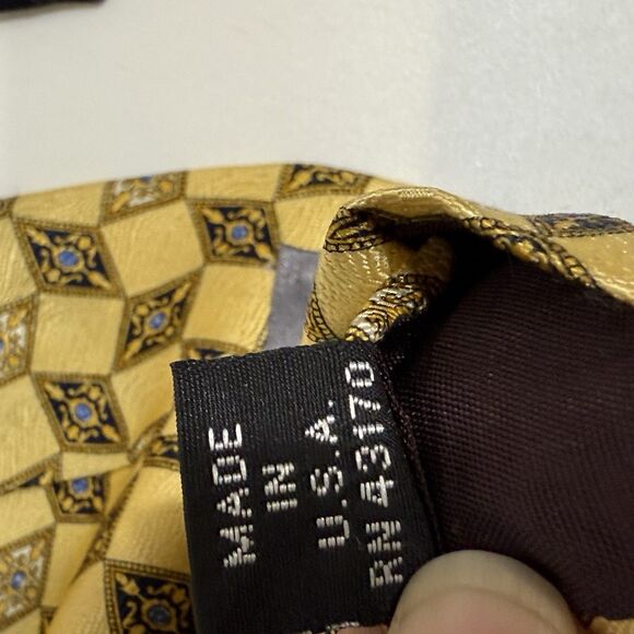 Geoffrey Beene Silk Tie Geometric Men Necktie Gold Color - Picture 14 of 15
